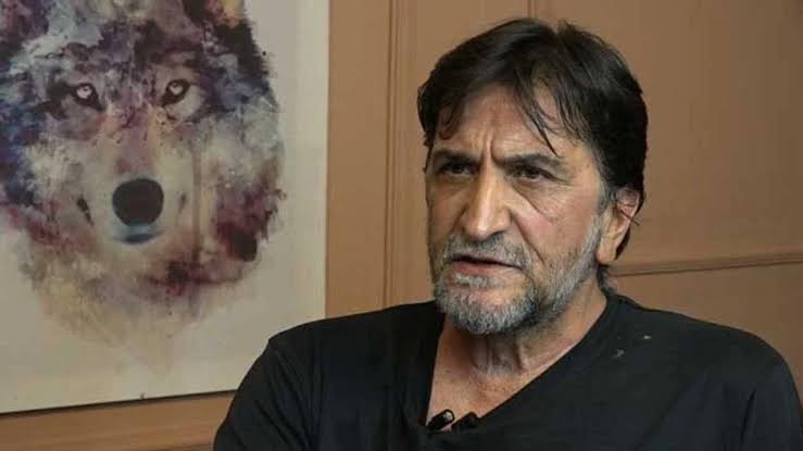 Yazar Nihat Genç hayatını kaybetti.